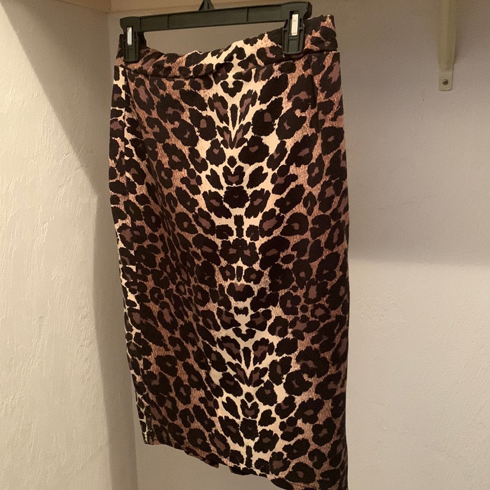 Gianni Bini size large leopard pencil skirt